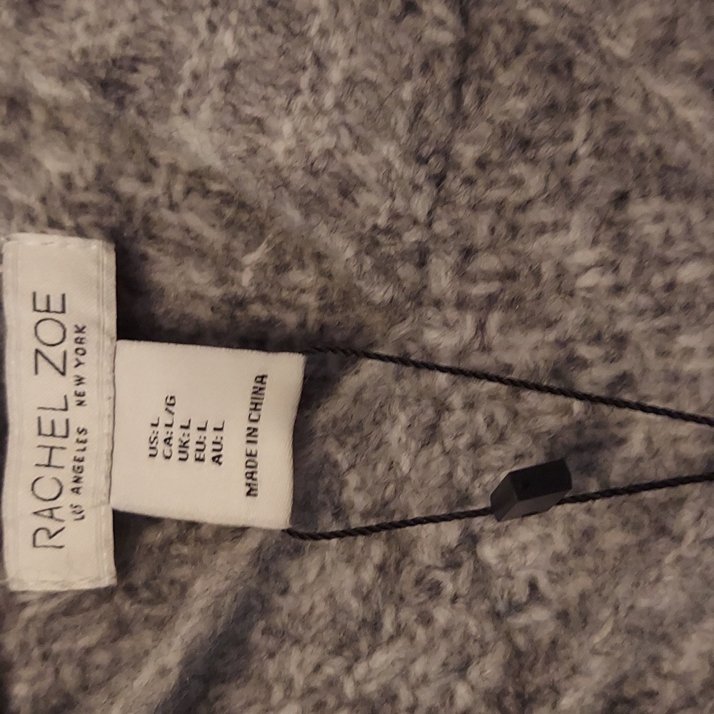 Sweater - Picture 2 of 6